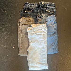 Oh navy jeans boys.  (Lot five pair $20) size 5T